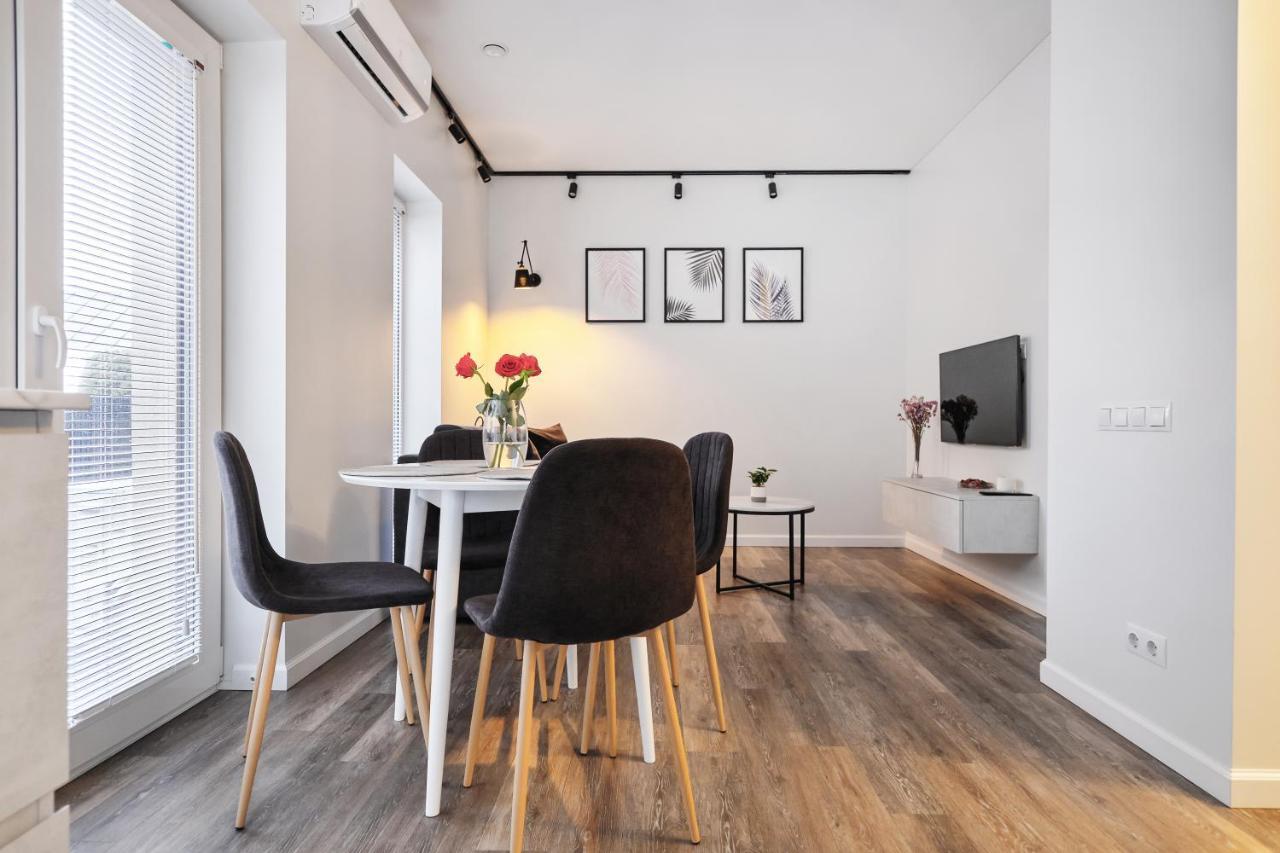 Owls Hill Apartment Каунас Екстериор снимка