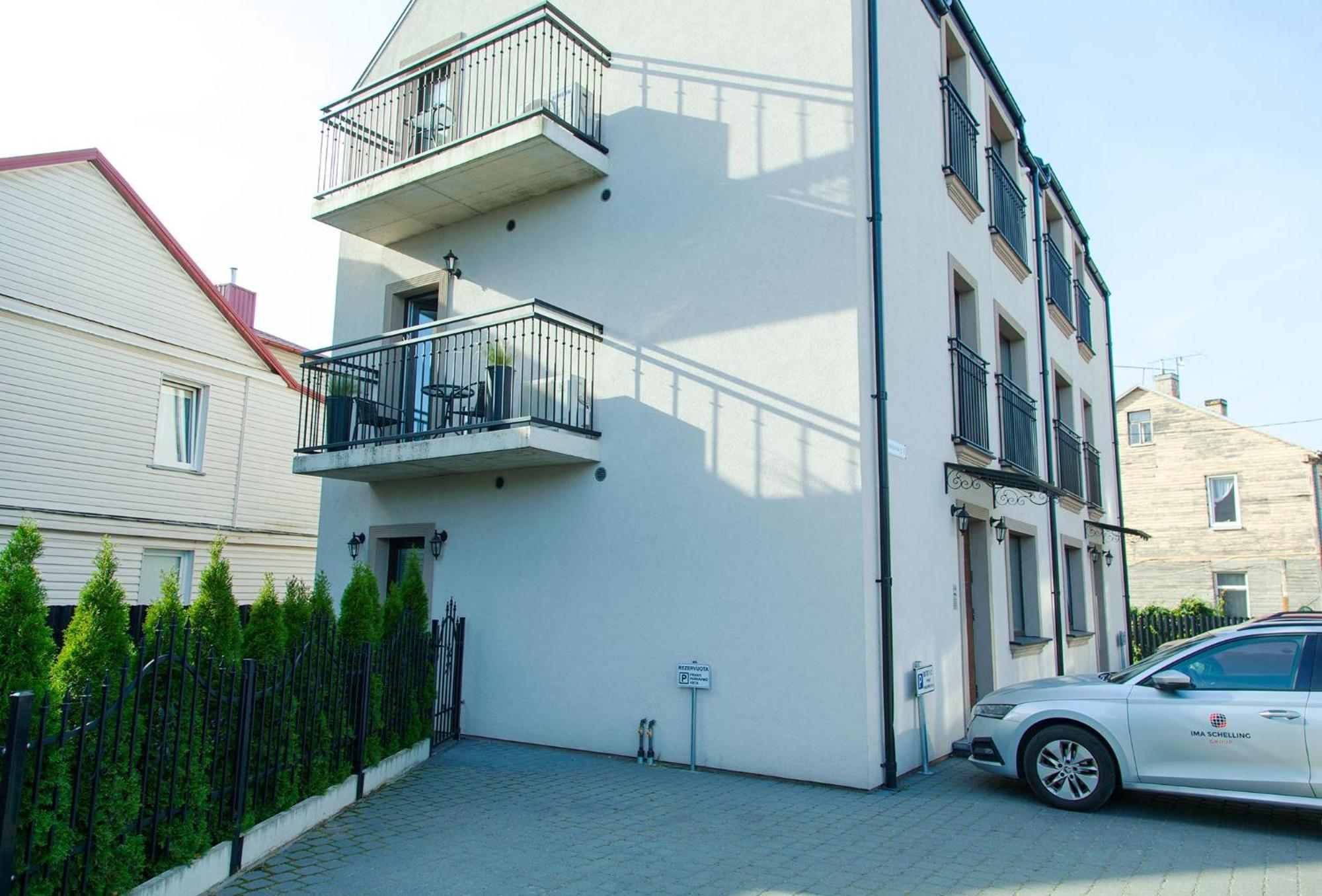 Owls Hill Apartment Каунас Екстериор снимка